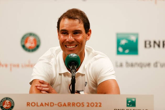 20.05.2022, Tennis, French Open 2022 Roland-Garros, FRA, Paris, Roland Garros, Pressekonferenz Bild: v. li. Rafael Nadal (ESP), lacht Copyright: HMBxMedia AntonioxBorga