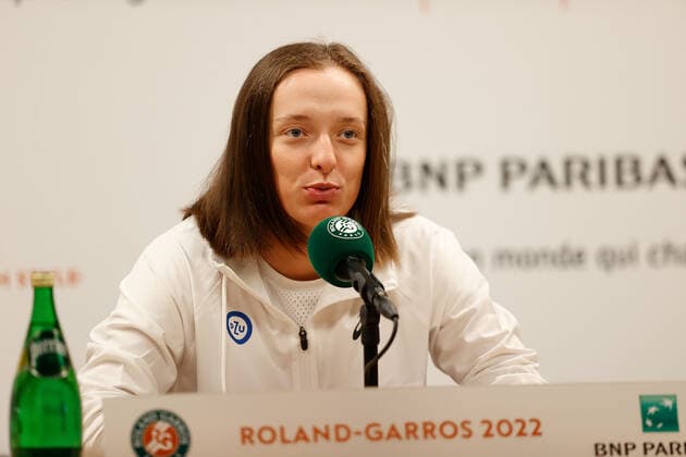 20.05.2022, Tennis, French Open 2022 Roland-Garros, FRA, Paris, Roland Garros, Pressekonferenz Bild: v. li. Iga Natalia Swiatek (POL) Copyright: HMBxMedia AntonioxBorga