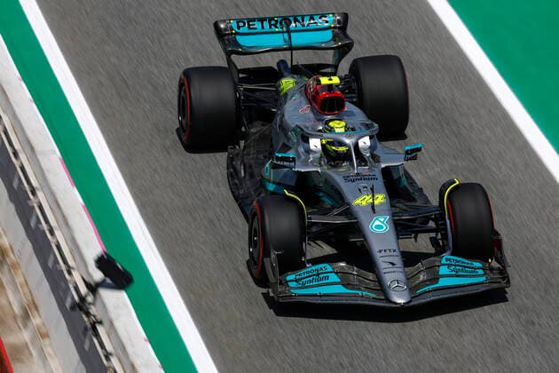 44 Lewis Hamilton (GBR, Mercedes-AMG Petronas F1 Team), F1 Grand Prix of Spain at Circuit de Barcelona-Catalunya on May 20, 2022 in Barcelona, Spain. (Photo by HOCH ZWEI) Barcelona Spain