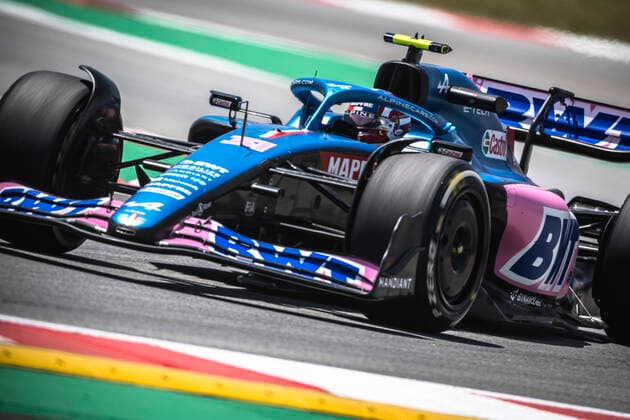 May 20, 2022, Barcelona, Catalonia, Spain: ESTEBAN OCON (FRA) from team Alpine drives in his in his A522 during the first practice session of the Spanish GP at Circuit de Catalunya Barcelona Spain - ZUMAo105 20220520_zap_o105_023 Copyright: xMatthiasxOesterlex