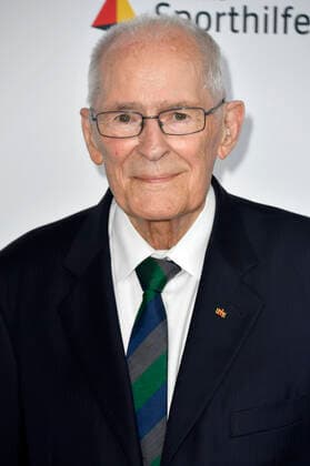 Hans Wilhelm Gäb bei der Verleihung der Goldenen Sportpyramide 2022 in der Hauptstadtrepräsentanz der Deutschen Telekom AG. Berlin, 20.05.2022
