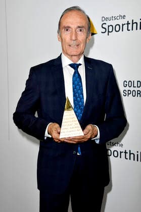 Eberhard Gienger bei der Verleihung der Goldenen Sportpyramide 2022 in der Hauptstadtrepräsentanz der Deutschen Telekom AG. Berlin, 20.05.2022