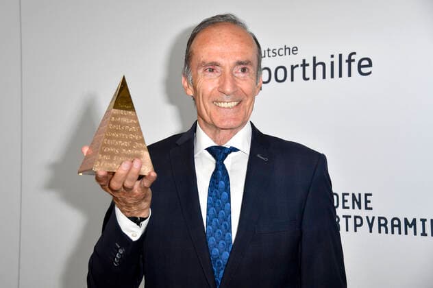 Sport Bilder des Tages Eberhard Gienger bei der Verleihung der Goldenen Sportpyramide 2022 in der Hauptstadtrepräsentanz der Deutschen Telekom AG. Berlin, 20.05.2022