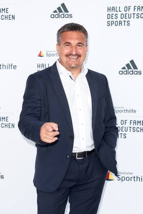 Georg Hackl bei der Verleihung der Goldenen Sportpyramide in der Telekom Hauptstadtrepräsentanz in Berlin. Copyright: Eventpress Golejewski 20.05.2022 *** Georg Hackl at the presentation of the Golden Sports Pyramid at the Telekom Capital Representative Office in Berlin Copyright Eventpress Golejewski 20 05 2022 Copyright: xEventpressxGolejewskix