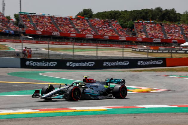 44 Lewis Hamilton (GBR, Mercedes-AMG Petronas F1 Team), F1 Grand Prix of Spain at Circuit de Barcelona-Catalunya on May 21, 2022 in Barcelona, Spain. (Photo by HOCH ZWEI) Barcelona Spain