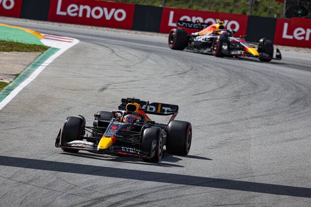 01 VERSTAPPEN Max (nld), Red Bull Racing RB18, action during the Formula 1 Pirelli Grand Premio de Espana 2022, 6th round of the 2022 FIA Formula One World Championship, WM, Weltmeisterschaft on the Circuit de Barcelona-Catalunya, from May 20 to 22, 2022 in Montmelo, Spain - F1 - SPANISH GRAND PRIX 2022 DPPI Panoramic  00122015_G00D0349.JPG_