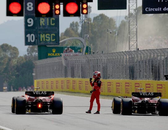 F1 Pirelli Grand Prix von Spanien 2022 21.05.2022, Circuit de Catalunya, Barcelona, F1 Pirelli Grand Prix von Spanien 2022 , im Bild Poleposition für Charles Leclerc (MCO), Scuderia Ferrari, 3.Startplatz für Carlos Sainz Jr. (ESP), Scuderia Ferrari