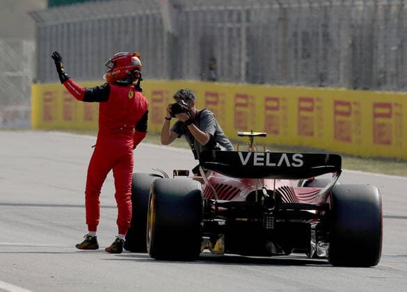 F1 Pirelli Grand Prix von Spanien 2022 21.05.2022, Circuit de Catalunya, Barcelona, F1 Pirelli Grand Prix von Spanien 2022 , im Bild 3.Startplatz für Carlos Sainz Jr. (ESP), Scuderia Ferrari