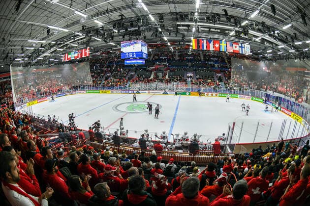 21.05.2022, Helsinki, Helsinki Ice Hall, 2022 IIHF Ice hockey, Eishockey World Championship, WM, Weltmeisterschaft Canada - Switzerland, First sold out game in Helsinki Helsinki Helsinki Ice Hall Uusimaa Finland Copyright: xJustPictures.ch AndreaxBrancax