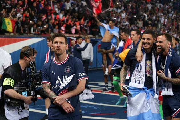 Lionel Messi (PSG) - Mauro Icardi (PSG) FOOTBALL : Paris St Germain Vs FC Metz - Ligue 1 - 21 05 2022 MichaelBaucher Panoramic 