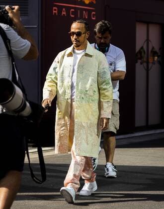 BARCELONA - Lewis Hamilton (Mercedes) ahead of the F1 Grand Prix of Spain at Circuit de Barcelona-Catalunya on May 22, 2022 in Barcelona, Spain. REMKO DE WAAL F1 Grand Prix of Spain, RACE 2022 xVIxANPxSportx xxANPxIVx
