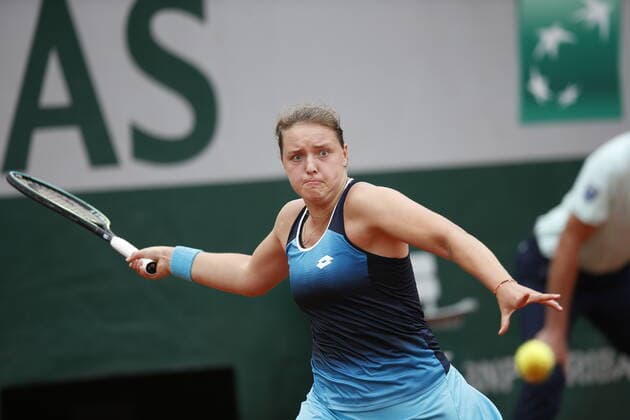 22.05.2022, Tennis, French Open 2022 Roland-Garros, FRA, Paris, Roland Garros Bild: v. li. Jule Niemeier (GER) Copyright: HMBxMedia AntonioxBorga