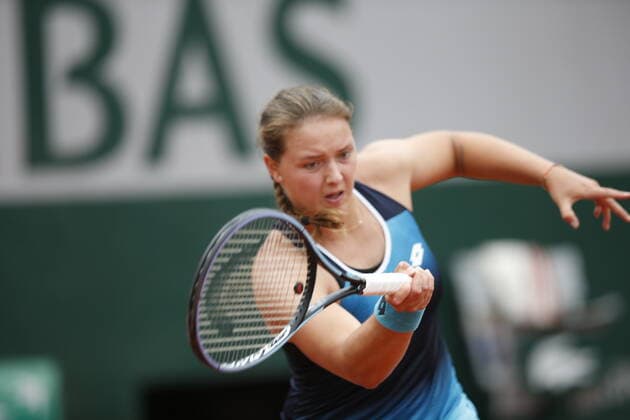 22.05.2022, Tennis, French Open 2022 Roland-Garros, FRA, Paris, Roland Garros Bild: v. li. Jule Niemeier (GER) Copyright: HMBxMedia AntonioxBorga