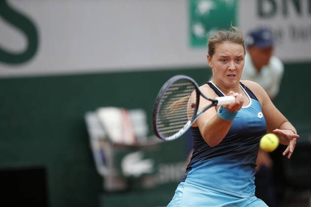 22.05.2022, Tennis, French Open 2022 Roland-Garros, FRA, Paris, Roland Garros Bild: v. li. Jule Niemeier (GER) Copyright: HMBxMedia AntonioxBorga