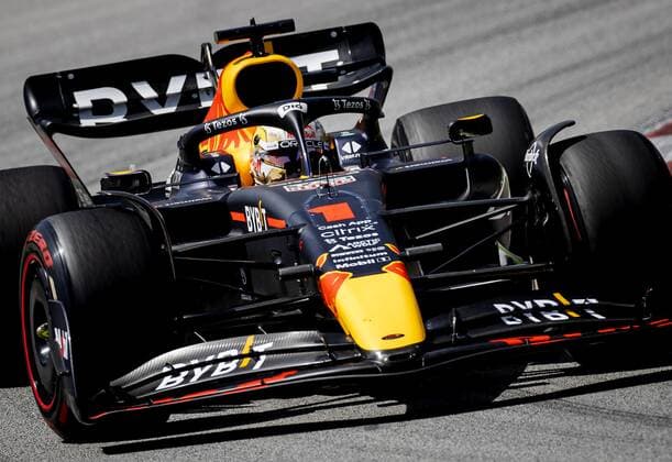 BARCELONA - Max Verstappen (1) with the Oracle Red Bull Racing RB18 Honda during the F1 Grand Prix of Spain at Circuit de Barcelona-Catalunya on May 22, 2022 in Barcelona, Spain. REMKO DE WAAL F1 Grand Prix of Spain, RACE 2022 xVIxANPxSportx xxANPxIVx