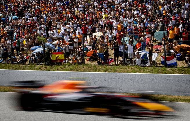 BARCELONA - Max Verstappen (1) with the Oracle Red Bull Racing RB18 Honda during the F1 Grand Prix of Spain at Circuit de Barcelona-Catalunya on May 22, 2022 in Barcelona, Spain. REMKO DE WAAL F1 Grand Prix of Spain, RACE 2022 xVIxANPxSportx xxANPxIVx