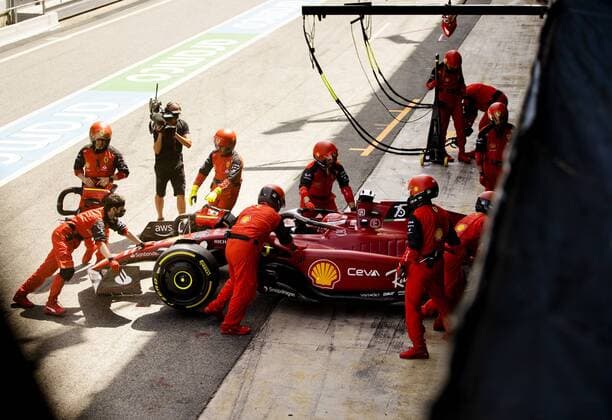 BARCELONA - Charles Leclerc (16) with the Ferrari retires during the F1 Grand Prix of Spain at Circuit de Barcelona-Catalunya on May 22, 2022 in Barcelona, Spain. REMKO DE WAAL F1 Grand Prix of Spain, RACE 2022 xVIxANPxSportx xxANPxIVx