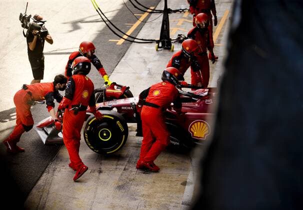 BARCELONA - Charles Leclerc (16) with the Ferrari retires during the F1 Grand Prix of Spain at Circuit de Barcelona-Catalunya on May 22, 2022 in Barcelona, Spain. REMKO DE WAAL F1 Grand Prix of Spain, RACE 2022 xVIxANPxSportx xxANPxIVx