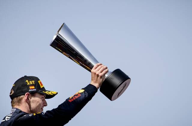 BARCELONA - Max Verstappen (Red Bull Racing) on the podium after the F1 Grand Prix of Spain at Circuit de Barcelona-Catalunya on May 22, 2022 in Barcelona, Spain. REMKO DE WAAL F1 Grand Prix of Spain, RACE 2022 xVIxANPxSportx xxANPxIVx