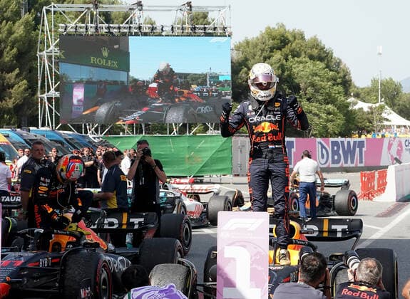 22.05.2022, Circuit de Catalunya, Barcelona, F1 Aramco Grand Prix von Spanien 2022 , im Bild Sieger Max Verstappen (NEL), Oracle Red Bull Racing (Foto EU-Images) Barcelona Circuit de Catalunya Catalunya Spain