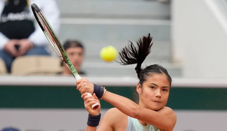 Mandatory Credit: Photo by Dave Shopland Shutterstock (12943993co) Great Britain s Emma Raducanu in action during her 3 set win in 1st round French Open Tennis, Day 2, Roland Garros, Paris, France - 23 May 2022 French Open Tennis, Day 2, Roland Garros, Paris, France - 23 May 2022  Copyright: xDavexShopland Shutterstockx 12943993co