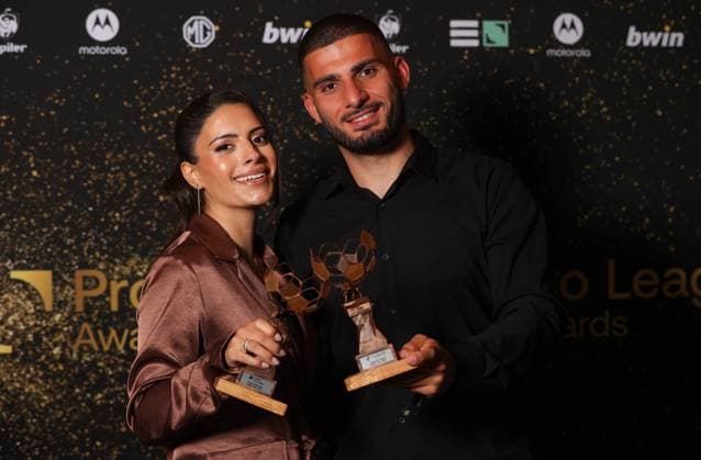 Union s Deniz Undav and his wife Tania pose for the photographer with the player of the year trophy during the Pro League Awards 2022, for the best players in the first (1A) and second (1B) divisions of the Belgian soccer championships, Monday 23 May 2022 in Brussels. VIRGINIExLEFOUR  x35428478x