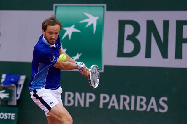 May 24, 2022, Saint Denis, Seine Saint Denis, France: DANIIL MEDVEDEV of Russia return the ball to FACUNDO BAGNIS of Argentina during the Day Three of the French Open 2022, Grand Slam tennis tournament at the Roland-Garros Stadium - Paris France..Daniil Medvedev won : 6:2 6:2 6:2 Saint Denis France - ZUMAp119 20220524_zaf_p119_004 Copyright: xPierrexSteveninx