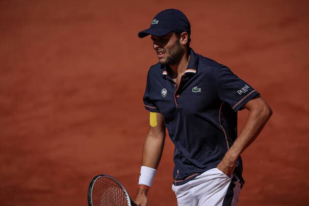 John ISNER (USA) contre Gregoire BARRERE (FRA) TENNIS : Roland Garros 2022 - 25 05 2022 AurelienMorissard Panoramic 