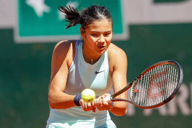 25.05.2022, Tennis, French Open 2022 Roland-Garros, FRA, Paris, Roland Garros v. li. Emma Raducanu (CAN) Tennis, French Open 2022 Roland-Garros Paris Copyright: xBeckerxEibner-Pressefotox EP_hec