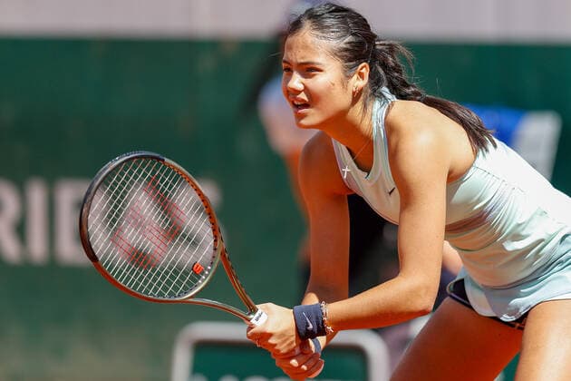 25.05.2022, Tennis, French Open 2022 Roland-Garros, FRA, Paris, Roland Garros v. li. Emma Raducanu (CAN) Tennis, French Open 2022 Roland-Garros Paris Copyright: xBeckerxEibner-Pressefotox EP_hec