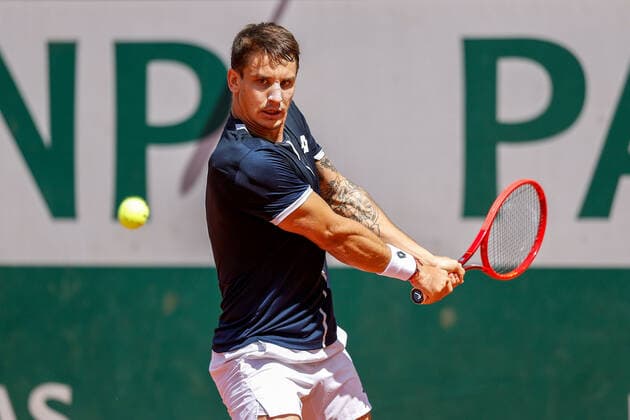 25.05.2022, Tennis, French Open 2022 Roland-Garros, FRA, Paris, Roland Garros v. li. Camilo Ugo Carabelli (ARG) Tennis, French Open 2022 Roland-Garros Paris Copyright: xBeckerxEibner-Pressefotox EP_hec
