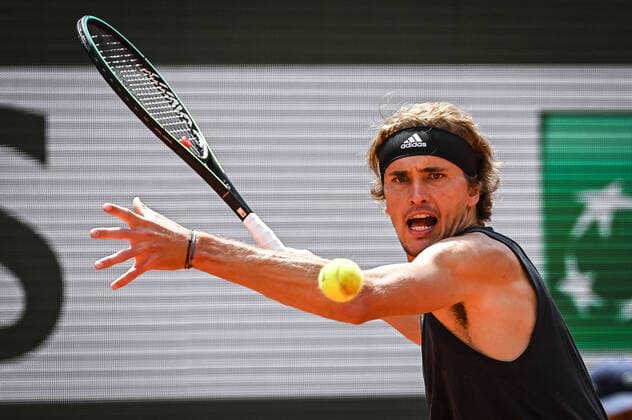 Sport Themen der Woche KW21 Sport Bilder des Tages May 25, 2022, Paris, France, France: Alexander ZVEREV of Germany during the Day four of Roland-Garros 2022, French Open 2022, Grand Slam tennis tournament at the Roland-Garros stadium on May 25, 2022 in Paris, France. Paris France - ZUMAm308 20220525_zsp_m308_026 Copyright: xMatthieuxMirvillex