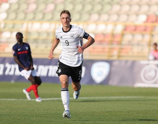 220525 Nelson Weiper of Germany during the UEFA Under-17 quarter Final between Germany and France on May 25, 2022 in Tel Aviv. Photo: Nir Keidar BILDBYRAN COP 329 ZN0007 fotboll football soccer fotball em U17, U 17 p17 UEFA EURO, EM, Europameisterschaft,Fussball under 17 tyskland frankrike france germany Copyright: NIRxKEIDAR BB220525BB821