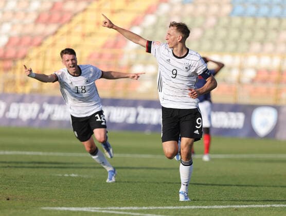 220525 Nelson Weiper of Germany during the UEFA Under-17 quarter Final between Germany and France on May 25, 2022 in Tel Aviv. Photo: Nir Keidar BILDBYRAN COP 329 ZN0007 fotboll football soccer fotball em U17, U 17 p17 UEFA EURO, EM, Europameisterschaft,Fussball under 17 tyskland frankrike france germany Copyright: NIRxKEIDAR BB220525BB822