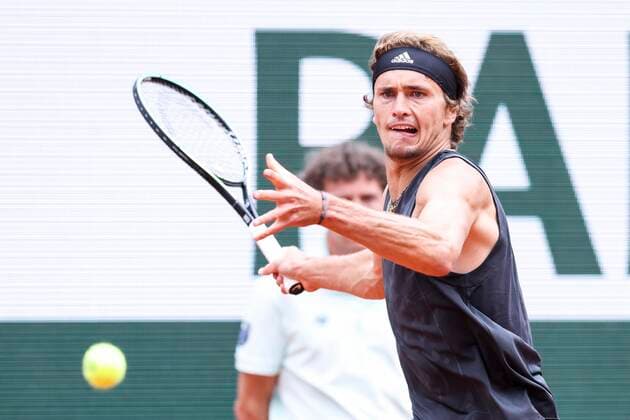TENNIS - French Open 2022 PARIS,FRANCE,25.MAY.22 - TENNIS - ATP, Tennis Herren World Tour, French Open, Roland Garros, Grand Slam. Image shows Alexander Zverev (GER).  GEPAxpictures xPatrickxSteiner