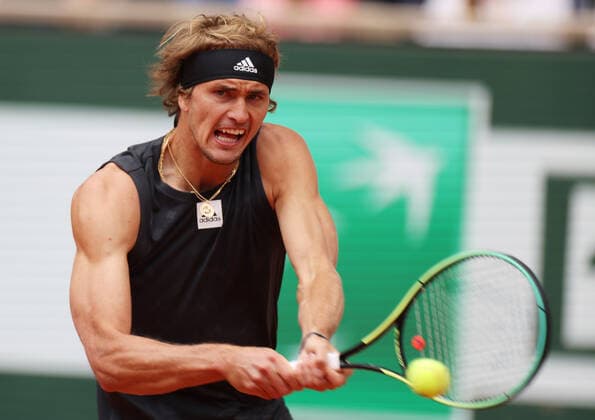 (220526) -- PARIS, May 26, 2022 -- Alexander Zverev of Germany hits a return during the men s singles second round match between Alexander Zverev of Germany and Sebastian Baez of Argentina at the French Open tennis tournament at Roland Garros in Paris, France, May 25, 2022. ) (SP)FRANCE-PARIS-TENNIS-ROLAND GARROS-FRENCH OPEN GaoxJing 
