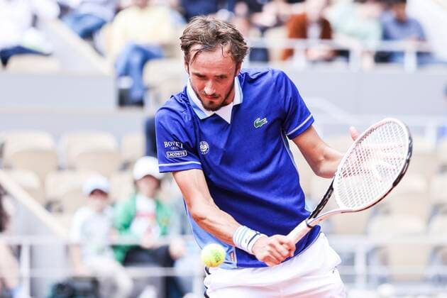 TENNIS - French Open 2022 PARIS,FRANCE,26.MAY.22 - TENNIS - ATP, Tennis Herren World Tour, French Open, Roland Garros, Grand Slam. Image shows Daniil Medvedev ( ).  GEPAxpictures xPatrickxSteiner