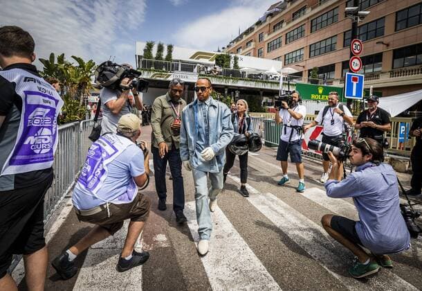 MONTE-CARLO - Lewis Hamilton (Mercedes) in the paddock on the Thursday prior to the Monaco Formula 1 Grand Prix. The seventh racing weekend of this season in Formula 1 starts in the narrow streets of Monaco ANP REMKO DE WAAL xVIxANPxSportx xxANPxIVx