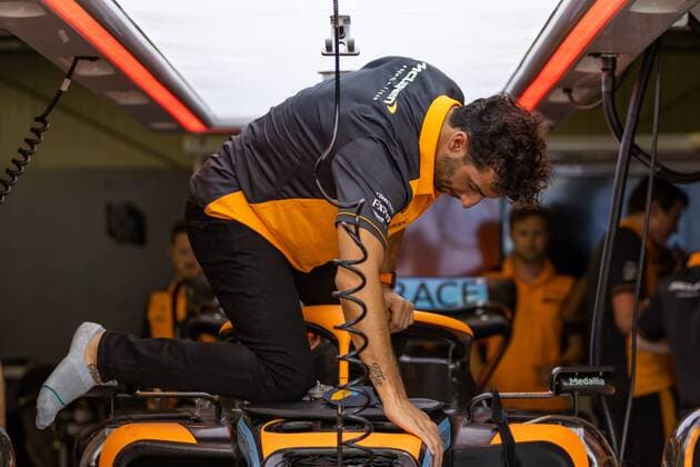 Daniel Ricciardo (McLaren F1 Team) steigt aus dem Auto, Grosser Preis von Monaco 2022, Motorsport, Formel 1, 26.05.2022 Grosser Preis von Monaco 2022, Motorsport, Formel 1, 26.05.2022 Copyright: xEibner-Pressefoto AlexanderxNeisx EP_ANS