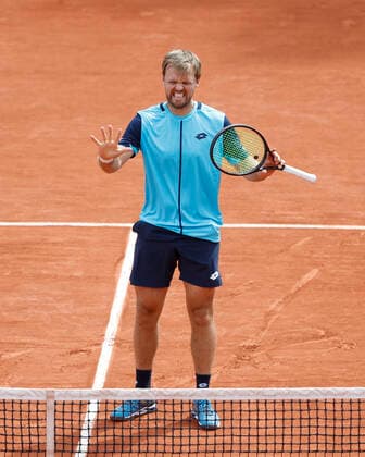 French Open 2022, Kevin Krawietz (GER) reagiert veraergert nach einem verlorenen Punkt,Aerger, enttaeuscht,Enttaeuschung,Emotion, Nicole Melichar-Martinez (USA), Mixed Doubles Copyright: xJuergenxHasenkopfx