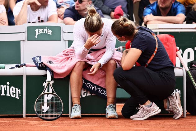 Sport Themen der Woche KW21 Sport Bilder des Tages Simona Halep, ROU, during second round of 2022 French Open at Roland Garros, Paris, 26 05 2022; - *** Simona Halep, ROU, during second round of 2022 French Open at Roland Garros, Paris, 26 05 2022 