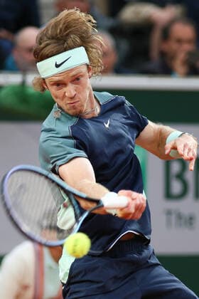 2022 French Open - Day Five Andrey Rublev during his match against Federico Delbonis on Simonne Mathieu court in the 2022 French Open finals day five. Paris France  Copyright: xIbrahimxEzzatx originalFilename:ezzat-notitle220526_npgP8.jpg