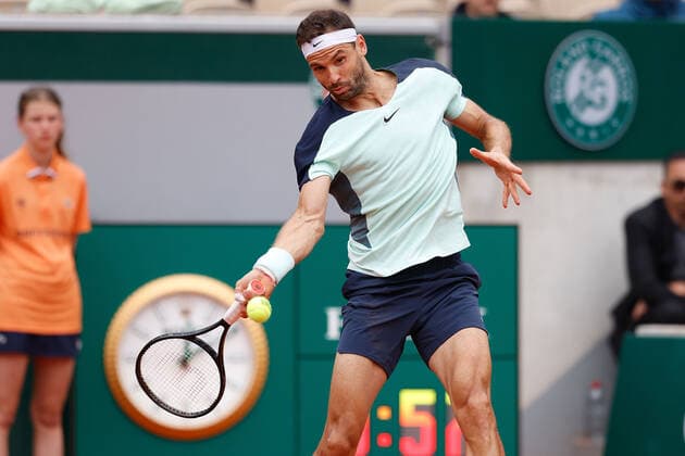 27.05.2022, Tennis, French Open 2022 Roland-Garros, FRA, Paris, Roland Garros Bild: v. li. Grigor Dimitrow (BUL) Copyright: HMBxMedia AntonioxBorga