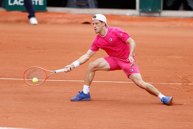 27.05.2022, Tennis, French Open 2022 Roland-Garros, FRA, Paris, Roland Garros Bild: v. li. Grigor Dimitrow (BUL) Copyright: HMBxMedia AntonioxBorga