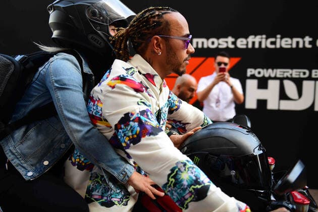 F1 Grand Prix of Monaco - Practice Lewis Hamilton of Mercedes-AMG Petronas F1 Team arrive into the circuit before free practice of Monaco Grand Prix in Monaco City Circuit in Monaco-Ville, Monaco, France, 27 May 2022 Montecarlo Monaco  Copyright: xAndreaxDiodatox originalFilename:diodato-notitle220527_npX9L.jpg