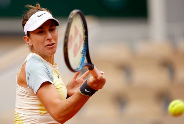 Mandatory Credit: Photo by Shutterstock (12956278j) Belinda Bencic of Switzerland in action French Open Tennis, Day 6, Roland Garros, Paris, France - 27 May 2022 French Open Tennis, Day 6, Roland Garros, Paris, France - 27 May 2022  Copyright: xShutterstockx 12956278j