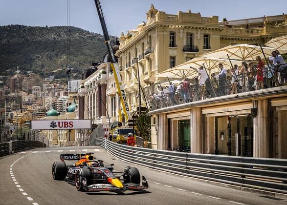 MONTE-CARLO - Max Verstappen (Oracle Red Bull Racing) on the streets of Monte-Carlo during 1st practice session for the F1 Grand Prix of Monaco at Circuit de Monaco on May 27, 2022 in Monte-Carlo, Monaco. REMKO DE WAAL F1 Grand Prix van Monaco practice 1 2022 xVIxANPxSportx xxANPxIVx