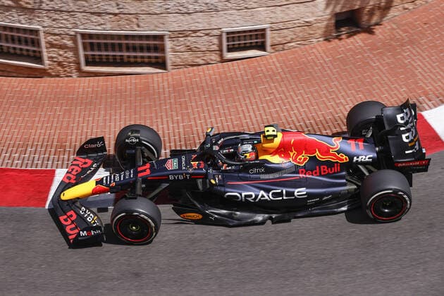 11 PEREZ Sergio (mex), Red Bull Racing RB18, action during the Formula 1 Grand Prix de Monaco 2022, 7th round of the 2022 FIA Formula One World Championship, WM, Weltmeisterschaft on the Circuit de Monaco, from May 27 to 29, 2022 in Monte-Carlo, Monaco - F1 - MONACO GRAND PRIX 2022 DPPI Panoramic  00122018__R5_0236