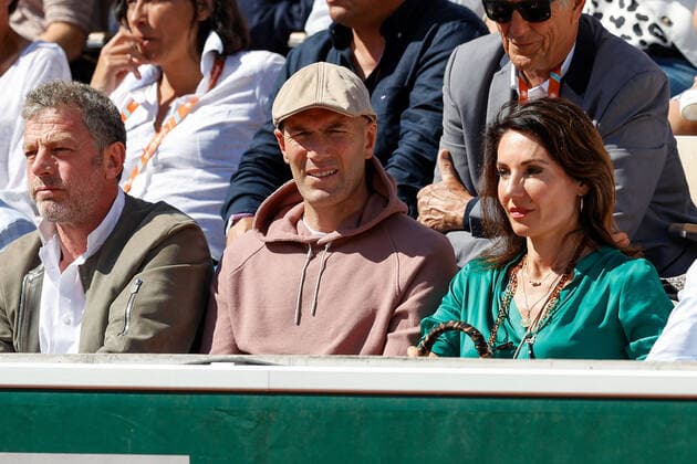 27.05.2022, Tennis, French Open 2022 Roland-Garros, FRA, Paris, Roland Garros Bild: v. li. ZinÃ dine Zidane zu besuch Copyright: HMBxMedia AntonioxBorga