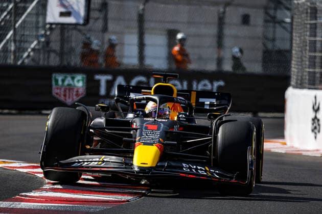01 VERSTAPPEN Max (nld), Red Bull Racing RB18, action during the Formula 1 Grand Prix de Monaco 2022, 7th round of the 2022 FIA Formula One World Championship, WM, Weltmeisterschaft on the Circuit de Monaco, from May 27 to 29, 2022 in Monte-Carlo, Monaco - F1 - MONACO GRAND PRIX 2022 DPPI Panoramic  00122018__DEL5682.JPG_